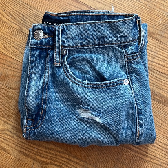 Aeropostale Mom Jeans - Picture 3 of 3